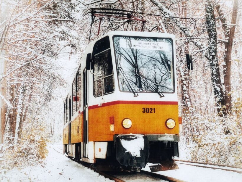 Bulgarian tram in the snow